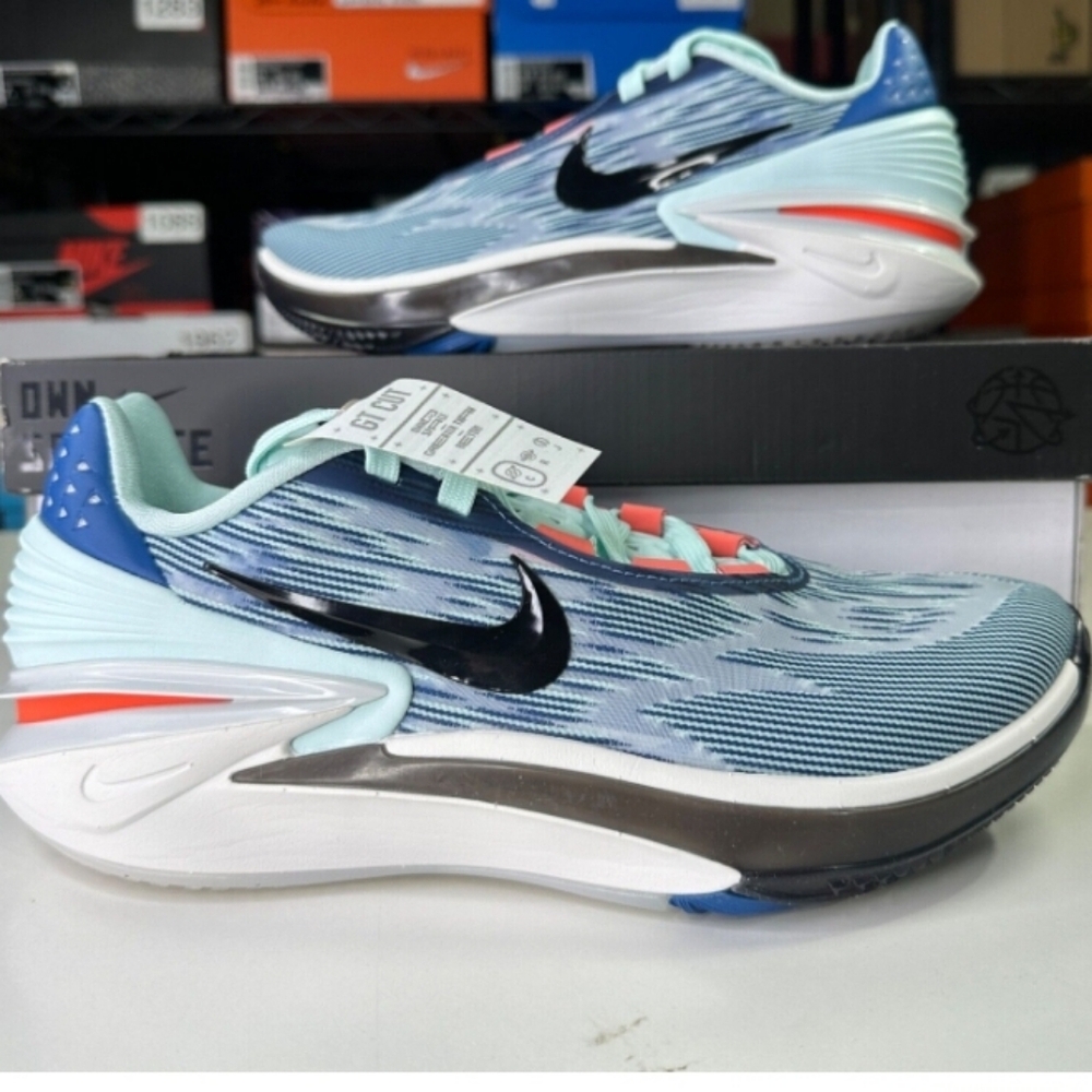 Men's Nike Air Zoom GT Cut 2 - size 12